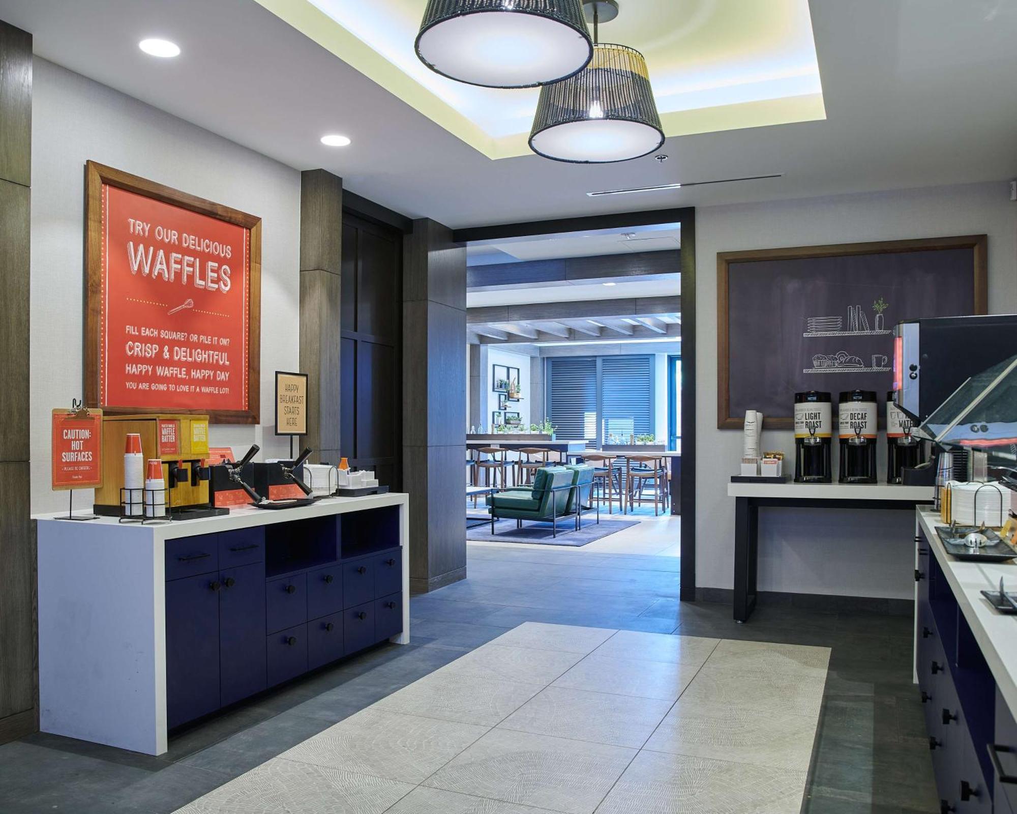 Hampton Inn & Suites Sherman Oaks Los Angeles Exterior foto